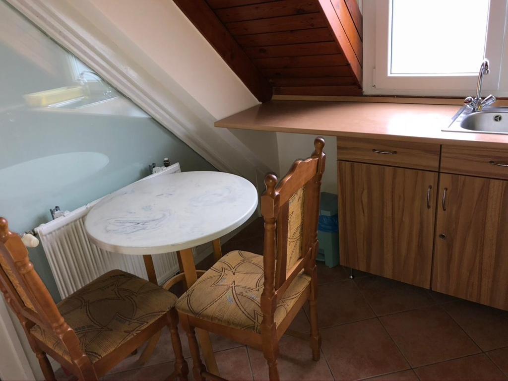 Kalvin Vendegszobak Debrecen Bagian luar foto
