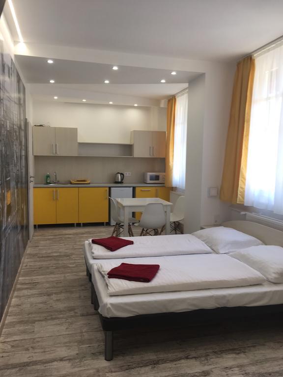 Kalvin Vendegszobak Debrecen Bagian luar foto