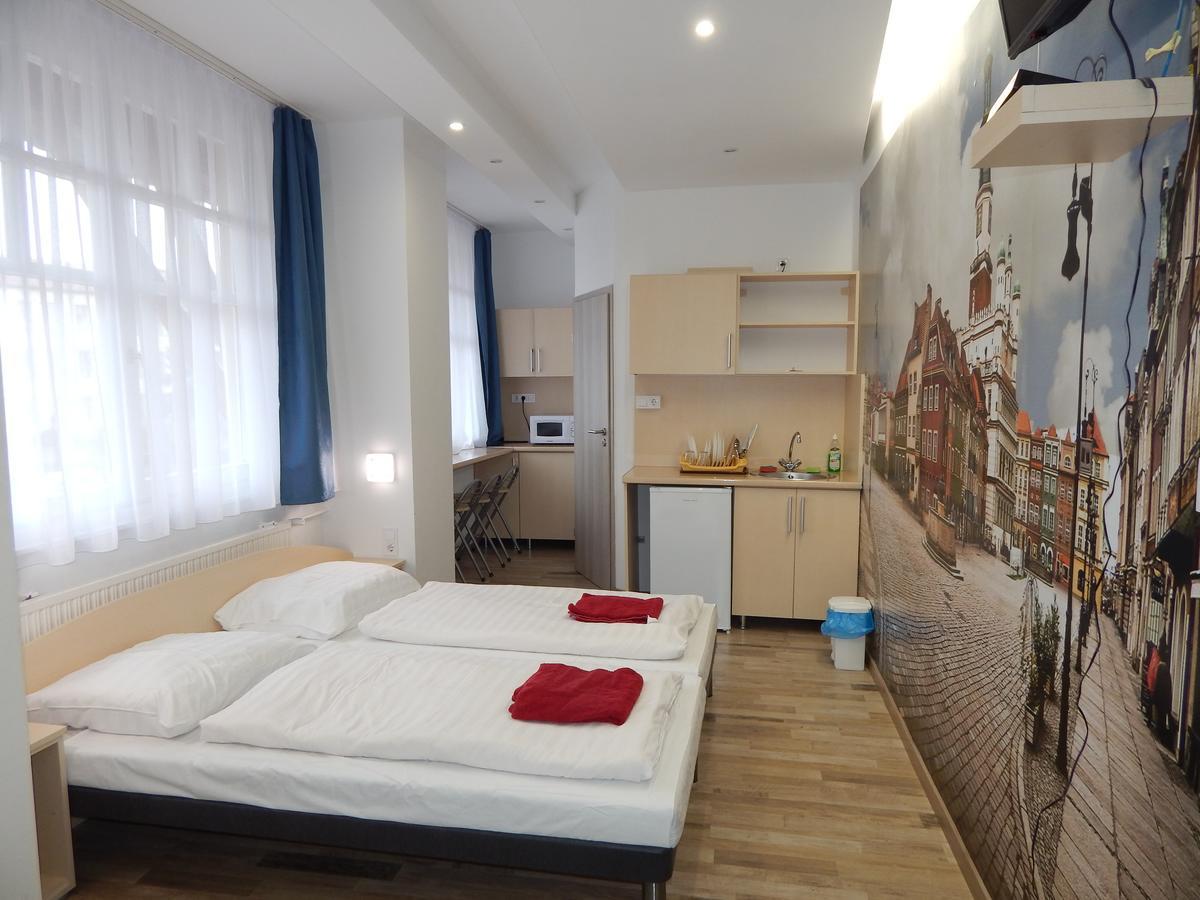 Kalvin Vendegszobak Debrecen Bagian luar foto